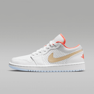 NIKE公式】エア ジョーダン 1 LOW SE ウィメンズシューズ
